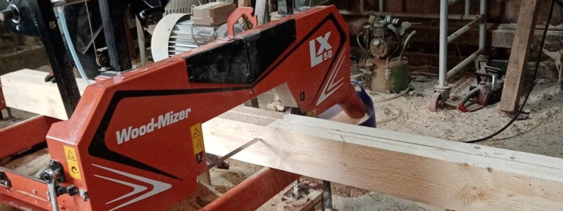 Mieszkańcy Nadrenii ratują drewno zniszczone przez korniki dzięki trakowi Wood-Mizer LX50